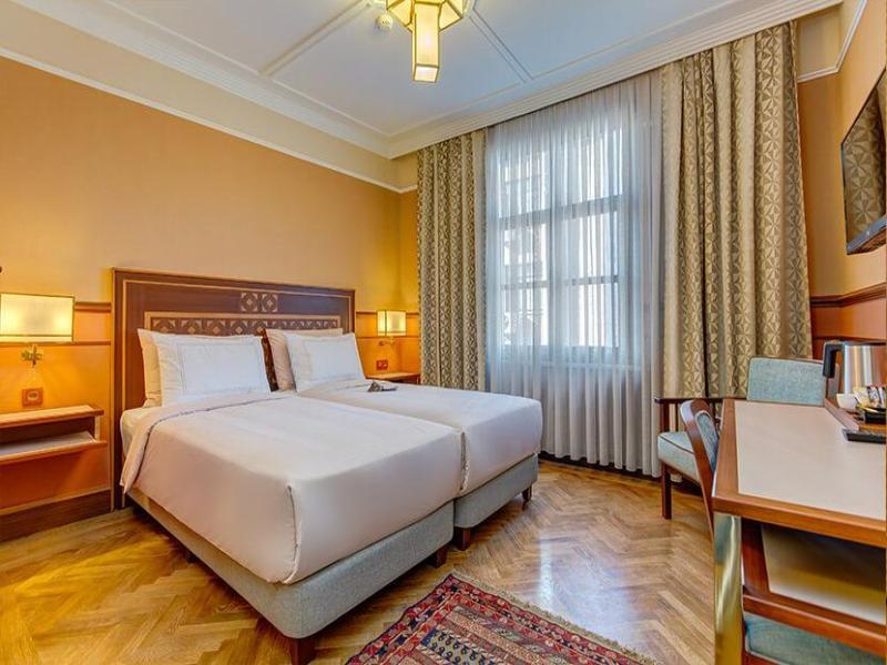 Lalahan Hotel Istanbul Bagian luar foto