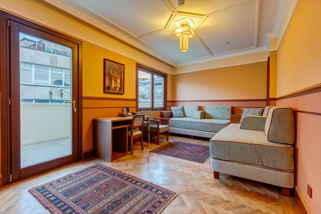 Lalahan Hotel Istanbul Bagian luar foto